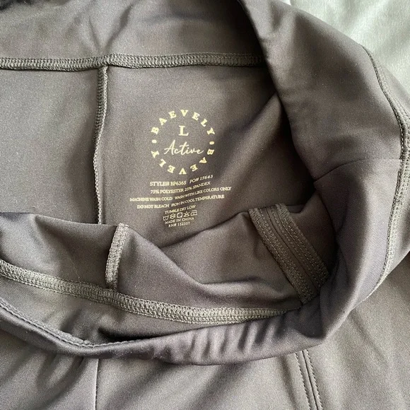 Slit bottom athletic leggings - Picture 6 of 7